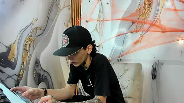 StraightBoy Nick online show from 11-07-25, 03:17