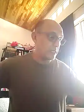 Snapshot of jorge406 chatting on 04-26-26, 03:21 jorge406 online show from 04-26-26, 03:21