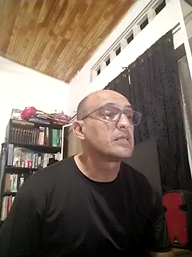 Snapshot of jorge406 chatting on 04-28-26, 11:32 jorge406 online show from 04-28-26, 11:32