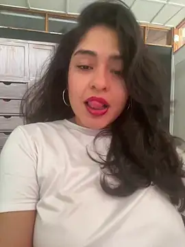 EmilyNoir1 online show from 04-02-26, 06:49