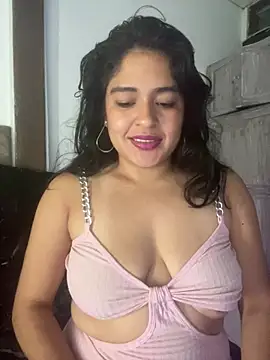 Snapshot of EmilyNoir1 chatting on 07-13-26, 12:13 EmilyNoir1 online show from 07-13-26, 12:13
