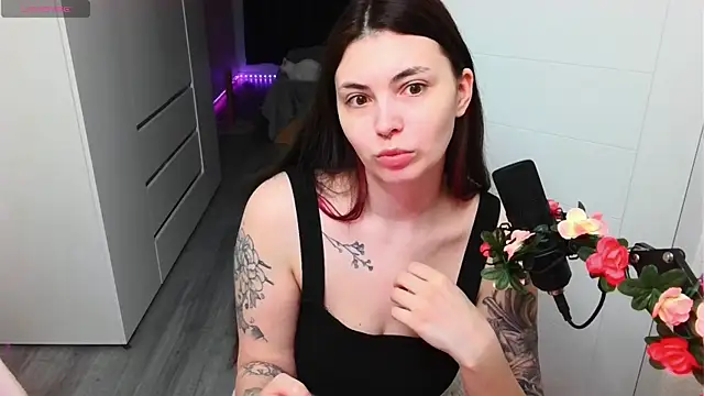 peachyness online show from 04-08-26, 05:46