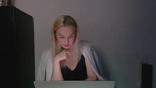 Lia noo regrets online show from 05-03-26, 05:19