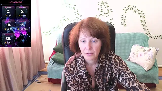 Lia Tito online show from 07-11-26, 05:43