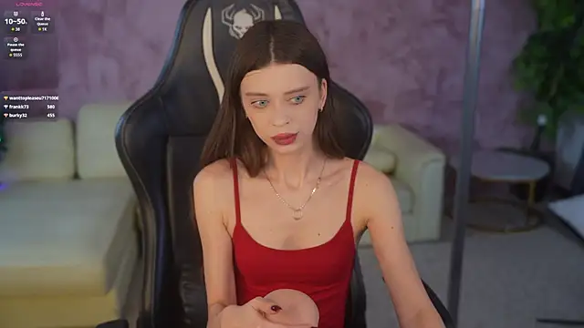 Snapshot of Regina_Sweet054 chatting on 01-11-26, 03:17 Regina Sweet054 online show from 01-11-26, 03:17