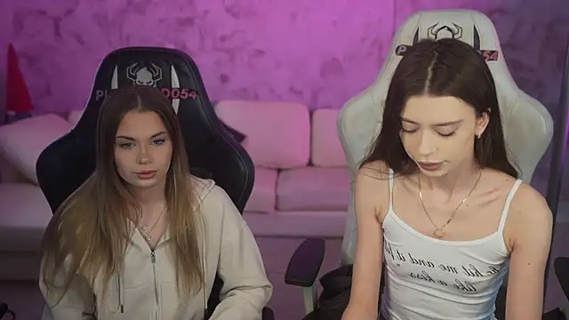 Snapshot of Regina_Sweet054 chatting on 04-05-26, 10:12 Regina Sweet054 online show from 04-05-26, 10:12