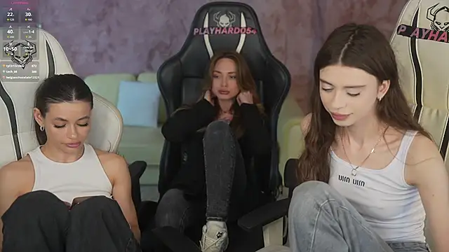 Snapshot of Regina_Sweet054 chatting on 04-15-26, 06:37 Regina Sweet054 online show from 04-15-26, 06:37