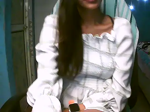 RENUKA RAJPUT online show from 04-11-26, 03:05