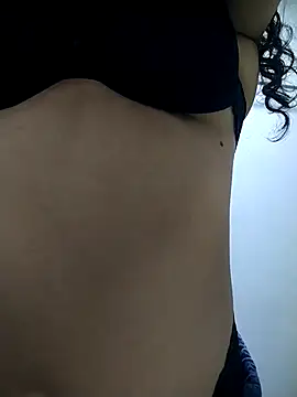 Snapshot of Eimy-04 chatting on 07-18-26, 07:28 Eimy-04 online show from 07-18-26, 07:28