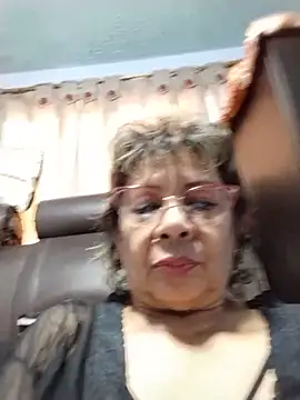 Snapshot of OliviaMorris1 chatting on 06-22-26, 04:15 OliviaMorris1 online show from 06-22-26, 04:15