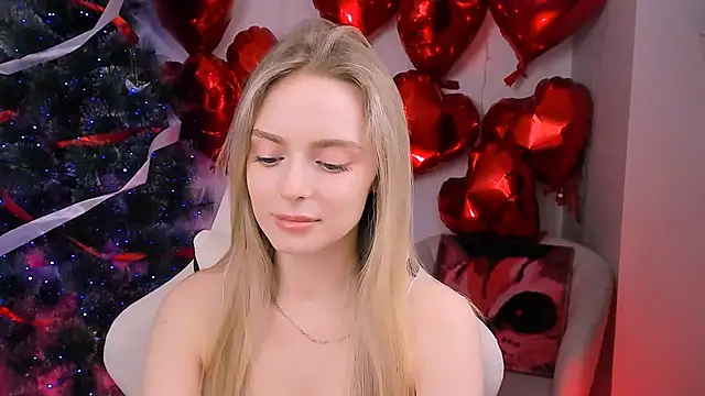 Snapshot of JuliaBrewwer chatting on 03-18-26, 02:53 JuliaBrewwer online show from 03-18-26, 02:53