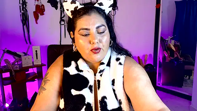 AndreaKinky online show from 07-10-26, 10:34