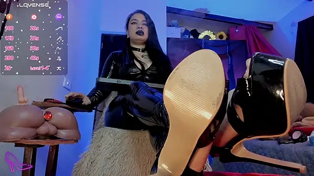 Dannia danne online show from 03-10-26, 11:48