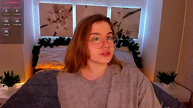 Snapshot of SophieMurrr chatting on 12-02-25, 03:29 SophieMurrr online show from 12-02-25, 03:29