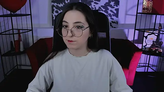 VirtuallVoyant online show from 04-15-26, 07:32