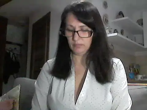 Elena48324 online show from 04-08-26, 05:13