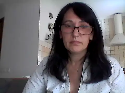Snapshot of Elena48324 chatting on 06-15-26, 11:23 Elena48324 online show from 06-15-26, 11:23
