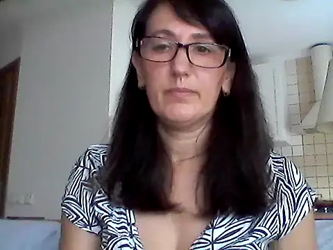 Snapshot of Elena48324 chatting on 07-05-26, 10:11 Elena48324 online show from 07-05-26, 10:11