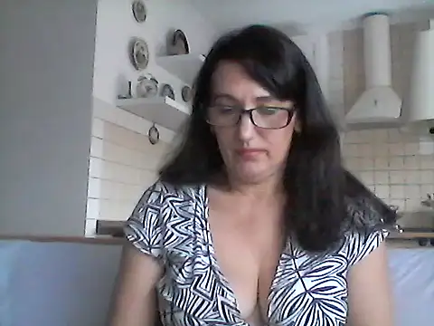 Snapshot of Elena48324 chatting on 07-10-26, 11:35 Elena48324 online show from 07-10-26, 11:35