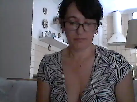 Snapshot of Elena48324 chatting on 07-18-26, 02:10 Elena48324 online show from 07-18-26, 02:10