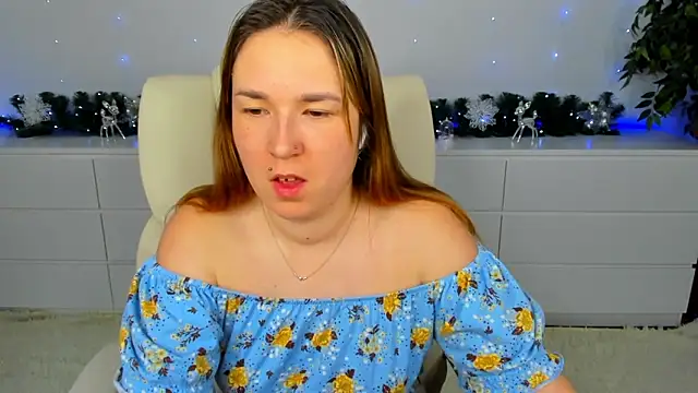 Snapshot of Sofii_darling chatting on 01-12-26, 05:29 Sofii darling online show from 01-12-26, 05:29