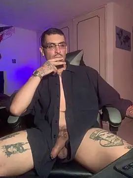 malek xarx  online show from 03-07-26, 04:20