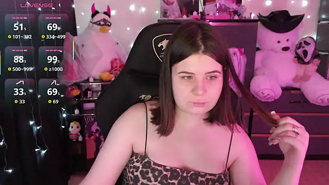 AmyVibess online show from 10-28-25, 08:11