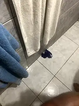 Snapshot of Lamar180 chatting on 01-14-26, 07:08 Lamar180 online show from 01-14-26, 07:08