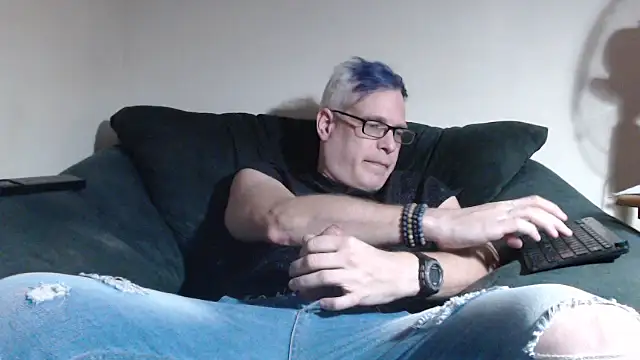 nerdy6 online show from 05-11-26, 04:18
