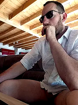 Snapshot of BrunJulienMetis chatting on 02-22-26, 01:20 BrunJulienMetis online show from 02-22-26, 01:20