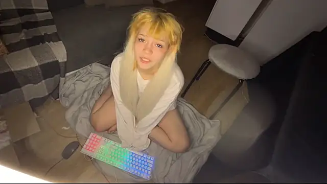 nikoli naw online show from 04-12-26, 07:30