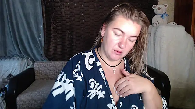 NikaSkylink online show from 10-22-25, 04:02