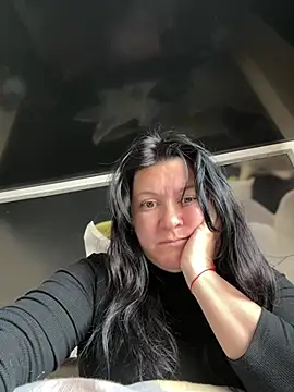Snapshot of Liza_Will chatting on 05-30-26, 11:51 Liza Will online show from 05-30-26, 11:51