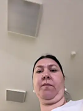 Snapshot of Liza_Will chatting on 05-31-26, 09:05 Liza Will online show from 05-31-26, 09:05