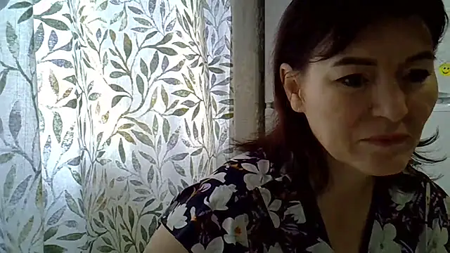 Krystal 82 online show from 12-23-25, 09:18