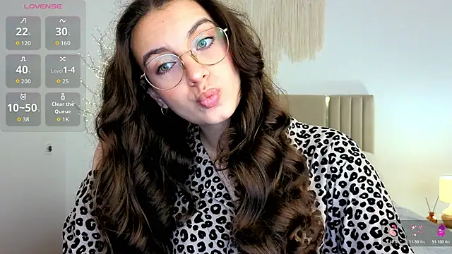 Real cutie1 online show from 06-29-26, 01:00
