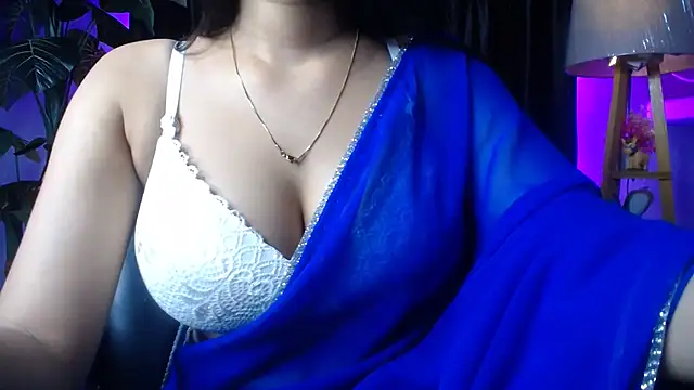 Snapshot of kiara_1122 chatting on 05-23-26, 08:35 kiara 1122 online show from 05-23-26, 08:35