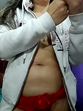 Chriss girl of imaginatio online show from 11-29-25, 11:52