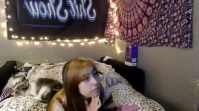 Snapshot of London_Ray chatting on 06-17-26, 10:00 London Ray online show from 06-17-26, 10:00