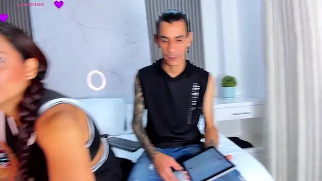 Snapshot of JackAndRosse_ chatting on 06-15-26, 01:24 JackAndRosse online show from 06-15-26, 01:24