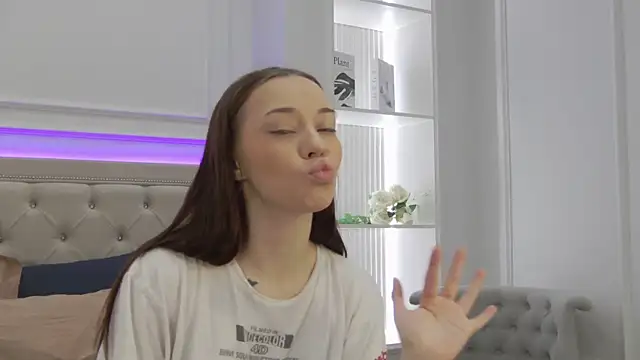 ZoeyNeal online show from 03-14-26, 01:38