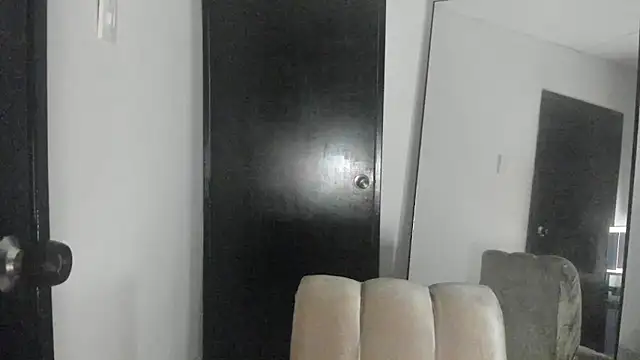 Snapshot of ThiagoLugo chatting on 07-01-26, 03:56 ThiagoLugo online show from 07-01-26, 03:56