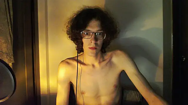LovesomeCookie online show from 05-16-26, 07:45