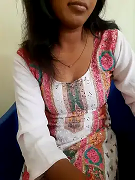 Snapshot of AnkitaDevi chatting on 07-10-26, 03:33 AnkitaDevi online show from 07-10-26, 03:33