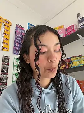 Camilla Miller01 online show from 04-13-26, 01:38