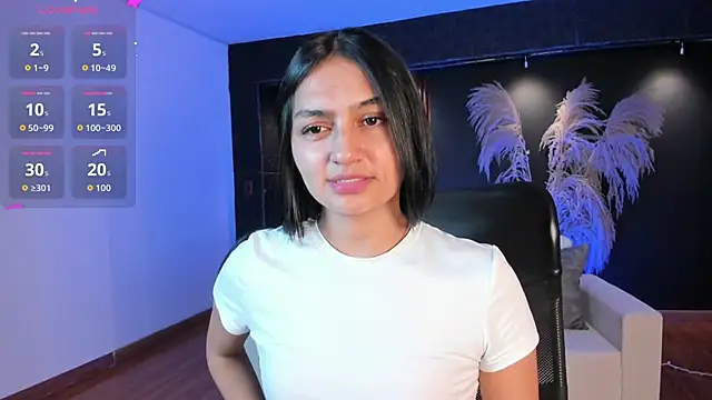 AidaJones online show from 10-13-25, 12:27