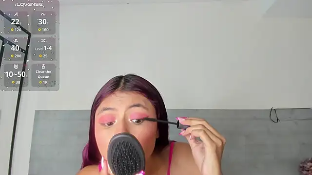 sunnyWhitee online show from 07-23-26, 07:23