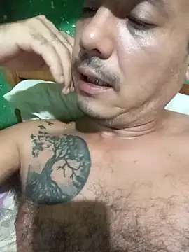 Snapshot of Ridick2025 chatting on 04-04-26, 05:43 Ridick2025 online show from 04-04-26, 05:43