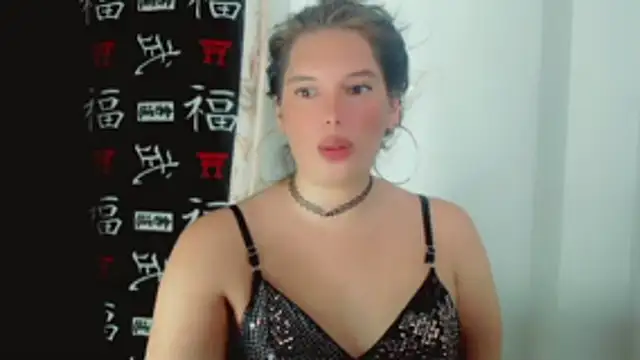 Snapshot of samanthaa_hot_ chatting on 04-15-26, 03:02 samanthaa hot online show from 04-15-26, 03:02