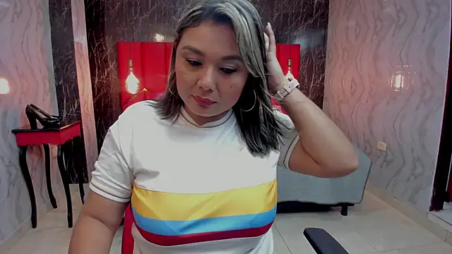 Snapshot of LatinaHoleQueen chatting on 06-27-26, 03:17 LatinaHoleQueen online show from 06-27-26, 03:17